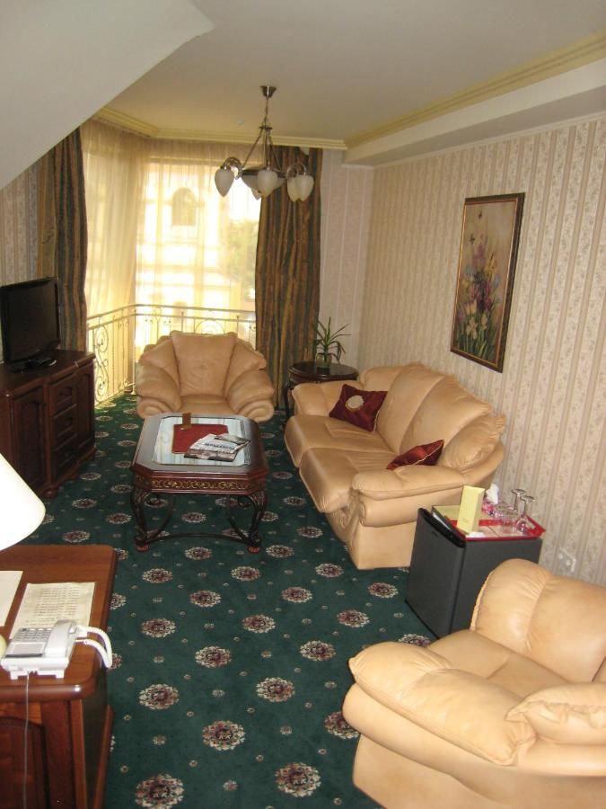 Отель Atrium Hotel Ивано-Франковск-16