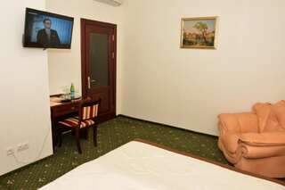 Отель Atrium Hotel Ивано-Франковск Двухместный номер «Комфорт» с 1 кроватью-4